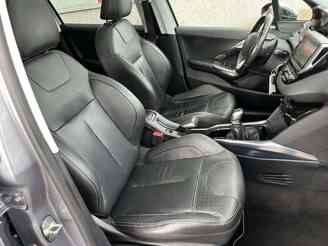 Peugeot 2008 1.2 PureTech Allure 2015 Benzine 18