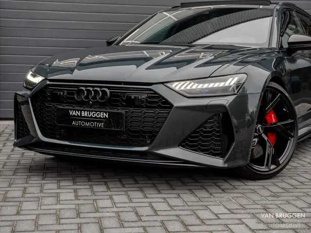 Audi RS6 4.0 TFSI Quattro 2021 Benzine 44