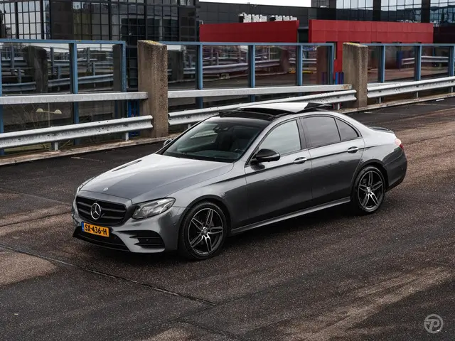 Mercedes-Benz E-Klasse 220 d Prestige 2015 Diesel 8