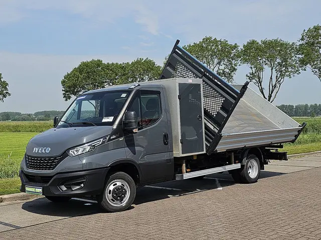 Iveco Daily 35C18 2023 Diesel 15
