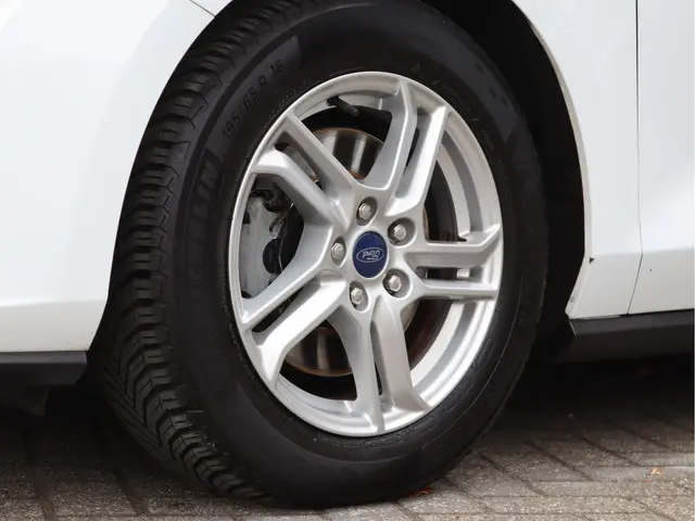 Ford Focus Wagon 1.0 EcoBoost 2019 Benzine 10