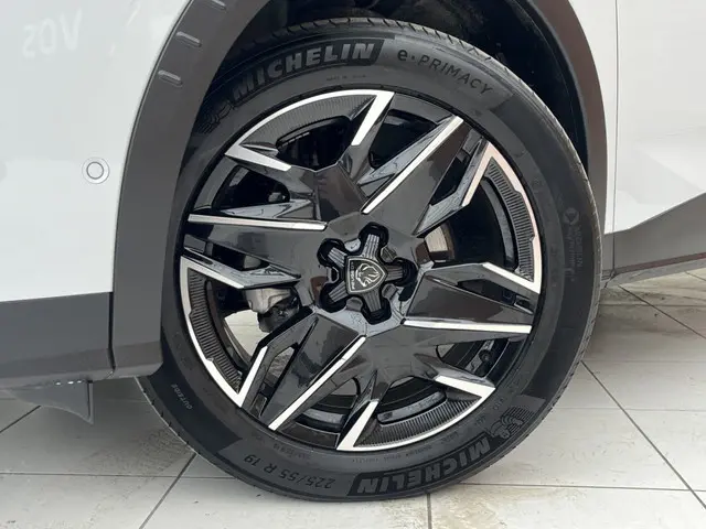 Peugeot 3008 Hybrid 136 GT 2024 Hybride Benzine 3