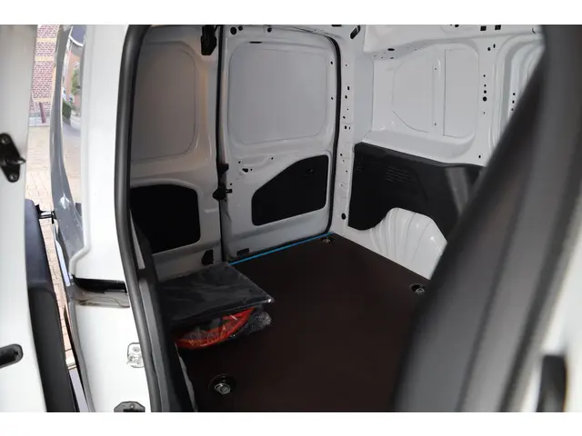 Citroën ë-Berlingo 50 kWh 136 2025 Elektrisch 33