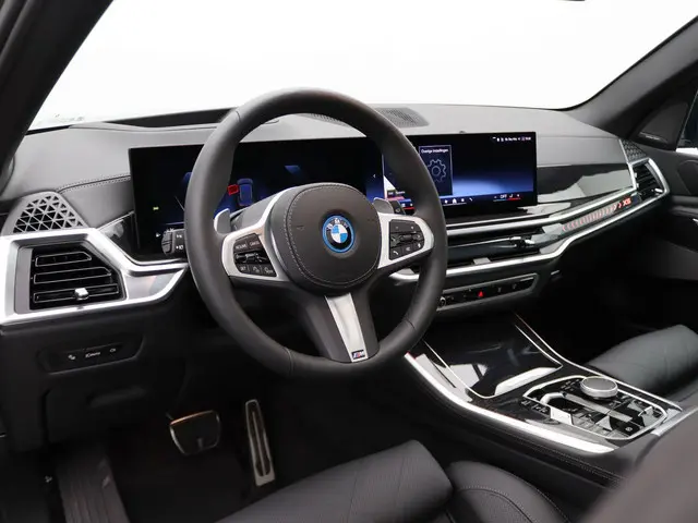 BMW X5 xDrive50e 2024 Hybride Benzine 11