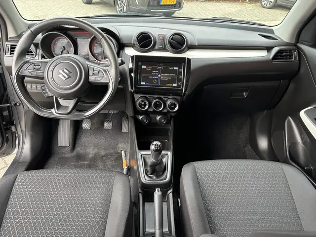 Suzuki Swift 1.2 Stijl Smart Hybrid 2018 Benzine 20