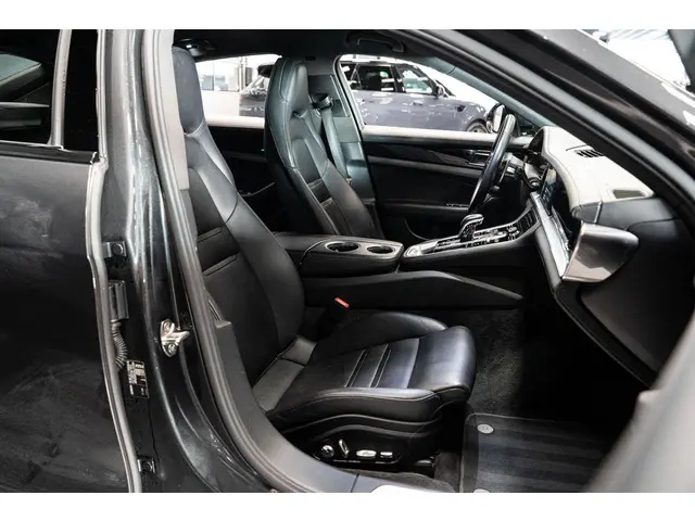 Porsche Panamera 2.9 4S 2017 Benzine 30