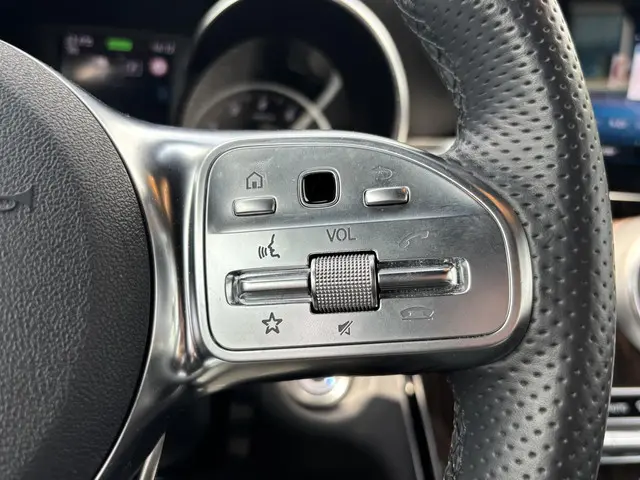 Mercedes-Benz GLC 300e 4MATIC 2022 Hybride Benzine 15
