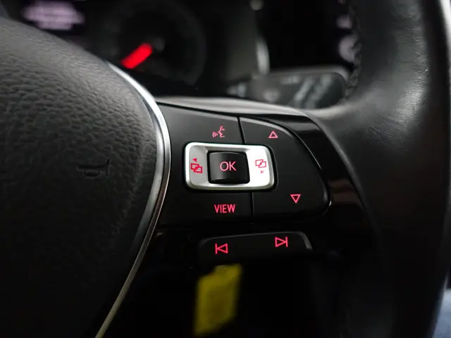 Volkswagen Polo 1.0 TSI Highline- 2018 Benzine 15