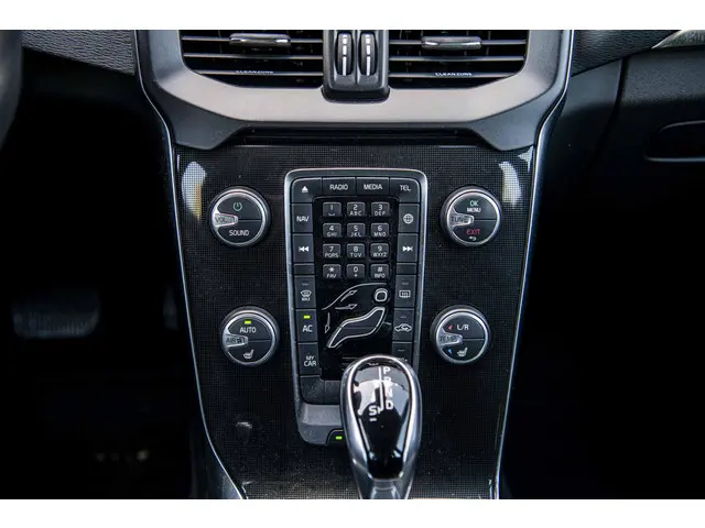 Volvo V40 1.5 T2 Polar+ 2019 Benzine 13