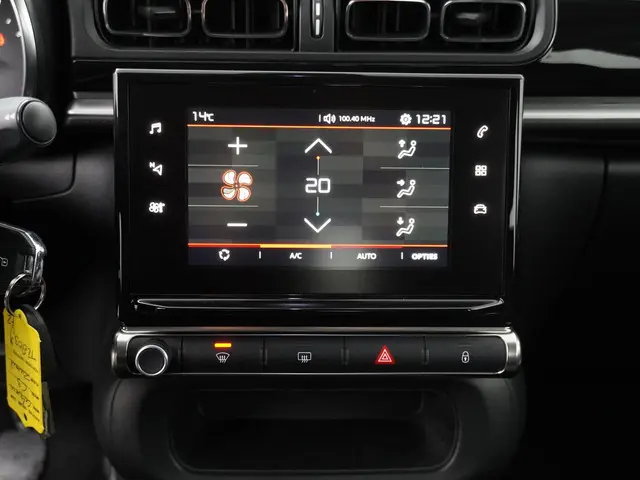 Citroën C3 1.2 PureTech Shine 2018 Benzine 21