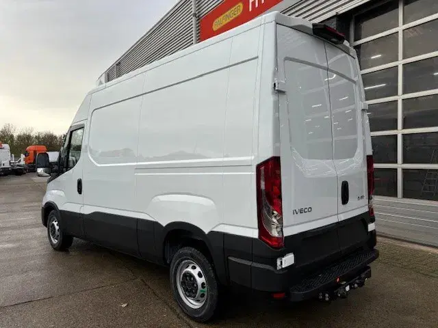 Iveco Daily 35S16V A8 L2H2 2024 Diesel 4