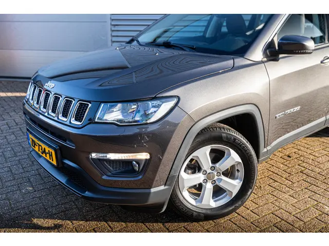 Jeep Compass 1.4 MultiAir Longitude 2019 Benzine 33