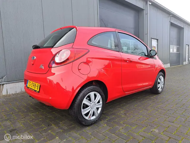 Ford Ka 1.2 Champions Edition start/stop 2013 Benzine 4