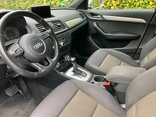 Audi Q3 1.4 TFSI Automaat 2014 Benzine 19
