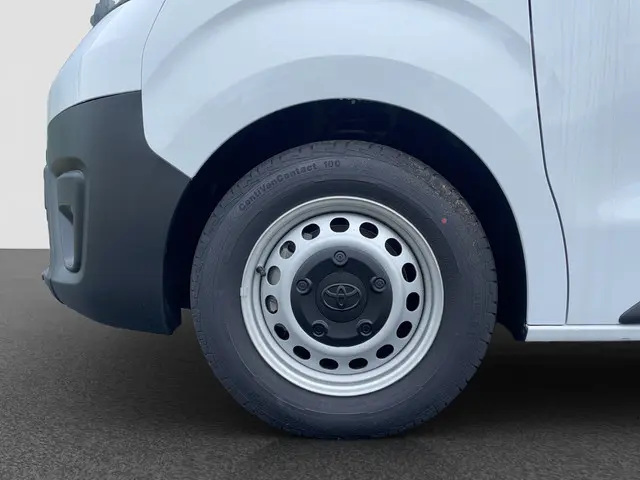 Toyota ProAce Worker 2.0 D-4D Live Long 2023 Diesel 16