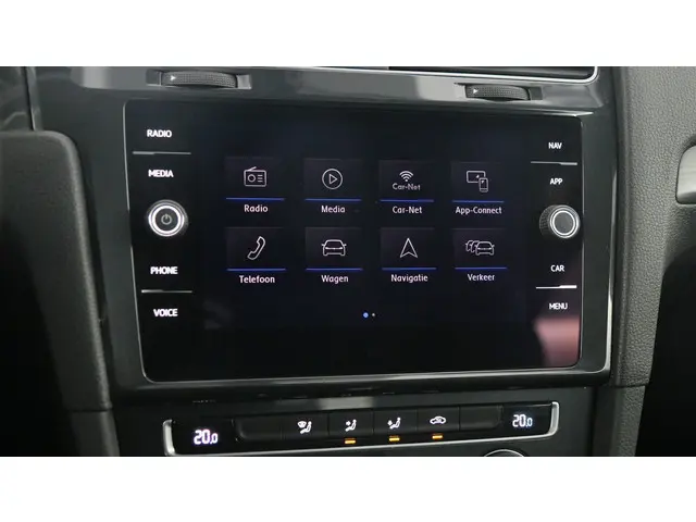 Volkswagen e-Golf 36kWh / 136pk E-DITION 2020 Elektrisch 30
