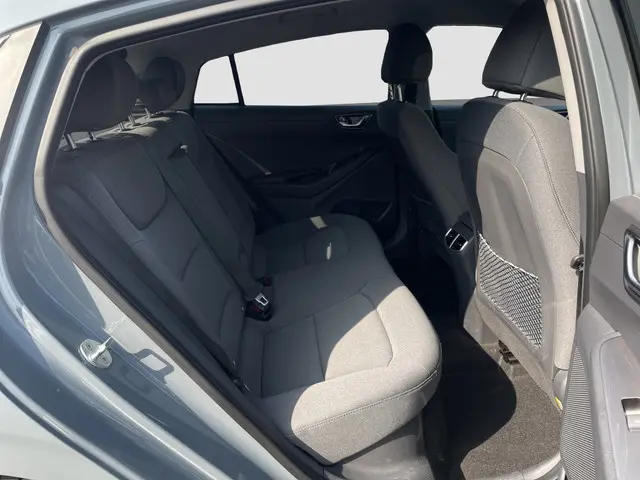 Hyundai IONIQ 1.6 GDi PHEV Comfort 2021 Hybride Benzine 24