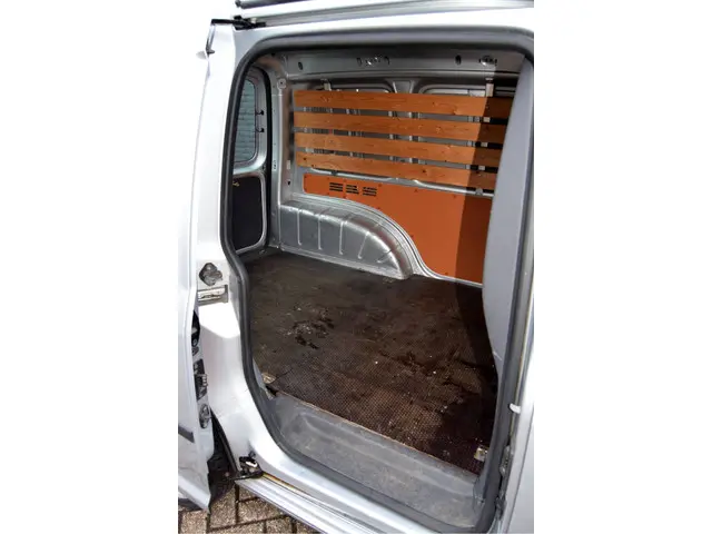 Volkswagen Caddy 1.6 TDI Economy Baseline 2014 Diesel 27