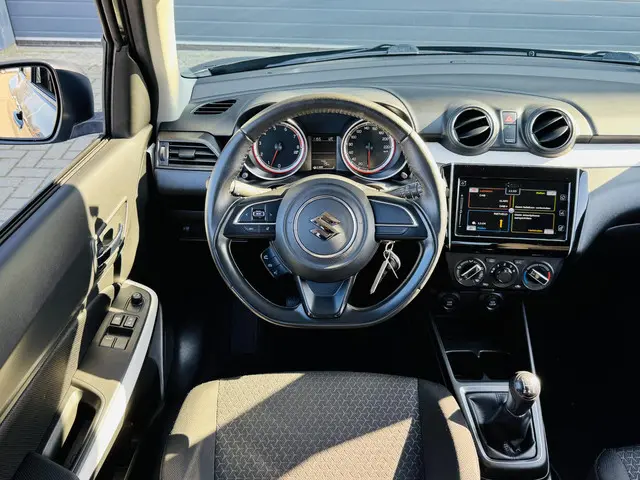 Suzuki Swift 1.2 SELECT 2019 Benzine 5