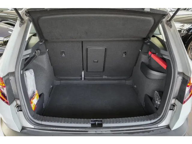 Škoda Karoq 1.5 TSI ACT Style 2021 Benzine 27