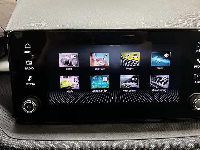 Škoda Fabia 1.0 TSI Selection 116 PK DSG 2024 Benzine 29