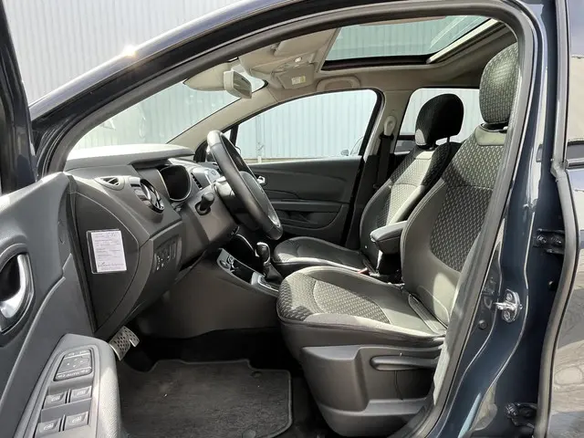 Renault Captur 1.3 TCe Intens 2019 Benzine 69