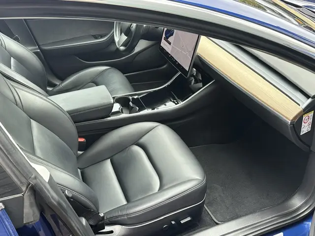 Tesla Model 3 Long Range AWD 75 kWh 2019 Elektrisch 17