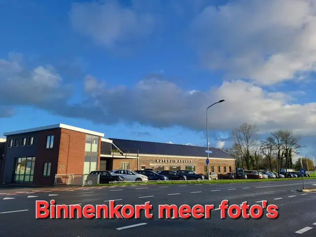 Volkswagen up! 1.0 BMT high up! 2019 Benzine 2