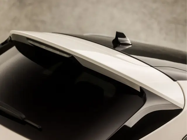 Ford Kuga 2.5 PHEV Titanium Sport 2021 Hybride Benzine 29