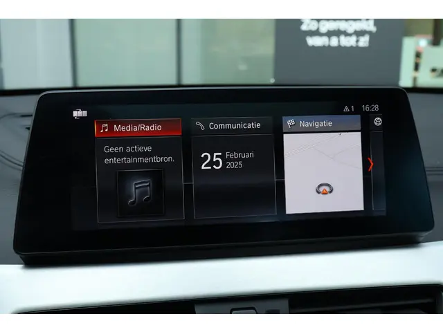 BMW X2 xDrive25e High Executive 2020 Hybride Benzine 18