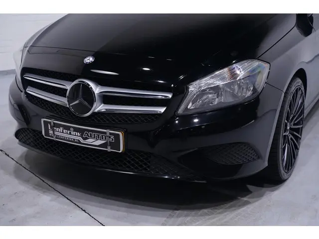 Mercedes-Benz A-Klasse 180 Prestige 2015 Benzine 14