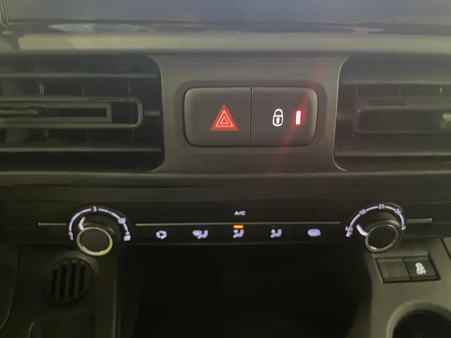Peugeot Partner 1.6 BlueHDI Premium 2019 Diesel 22