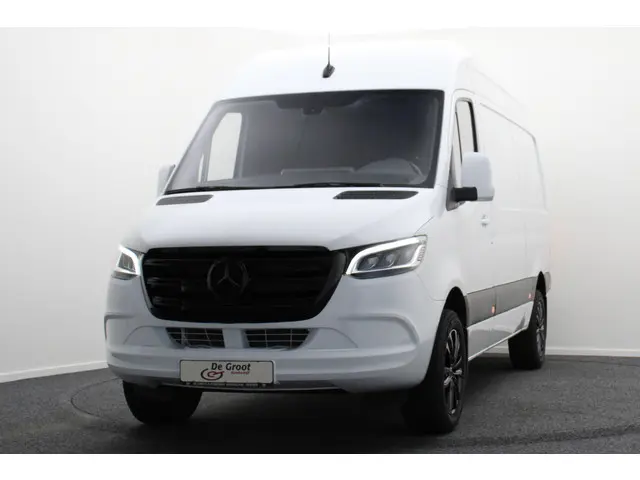 Mercedes-Benz Sprinter 317 CDI AUT. L2H2 2023 Diesel 23