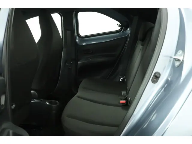 Toyota Aygo X 1.0 VVT-i MT Play 2024 Benzine 18