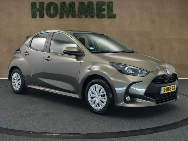 Toyota Yaris 1.5 Hybrid Active 2023 Hybride Benzine 13