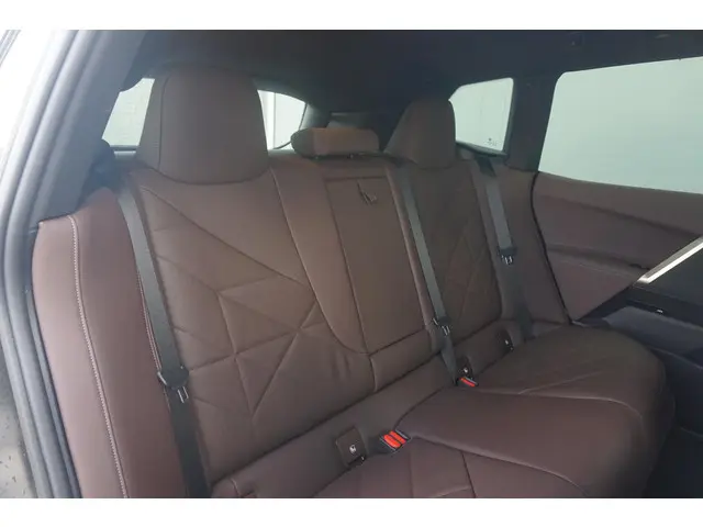 BMW iX xDrive50 High Executive 112 kWh 2025 Elektrisch 8