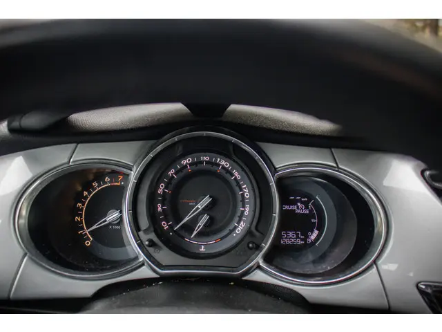 Citroën DS3 1.2 VTi Chic 2014 Benzine 8