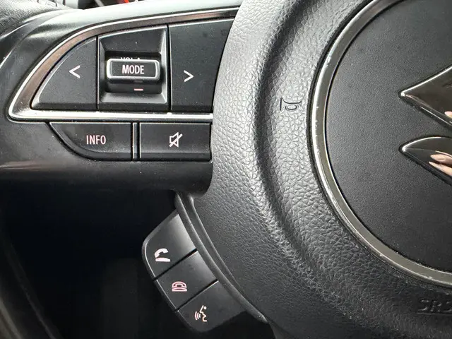 Suzuki Swift 1.2 Stijl Smart Hybrid 2021 Benzine 16