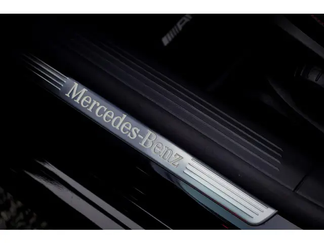 Mercedes-Benz CLA 250 e AMG Line 2023 Hybride Benzine 44