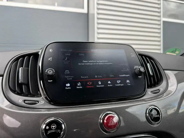 Fiat 500C 1.0 Hybrid Dolcevita 2022 Benzine 14