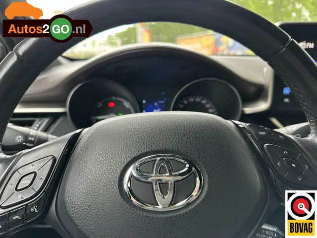 Toyota C-HR 1.8 Hybrid Executive 2018 Hybride Benzine 19