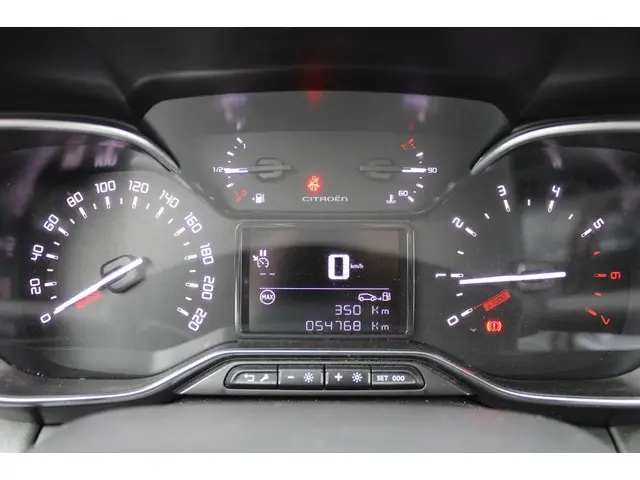 Citroën C3 Aircross 1.2 PureTech Feel 82PK 2018 Benzine 17
