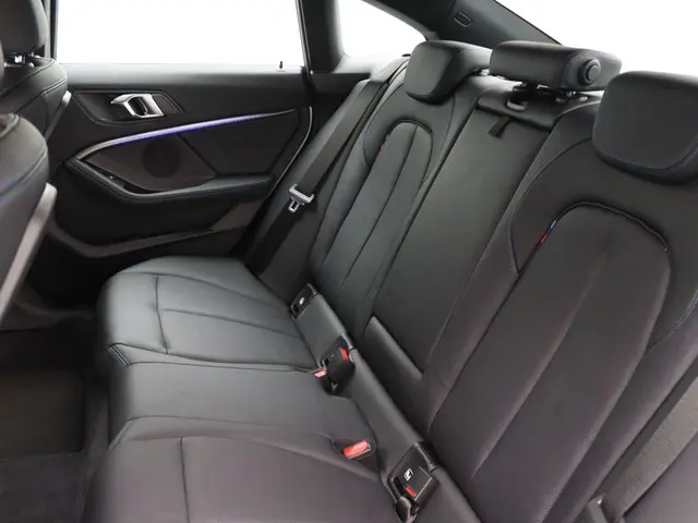 BMW 2 Serie Gran Coupé 218i 2021 Benzine 9