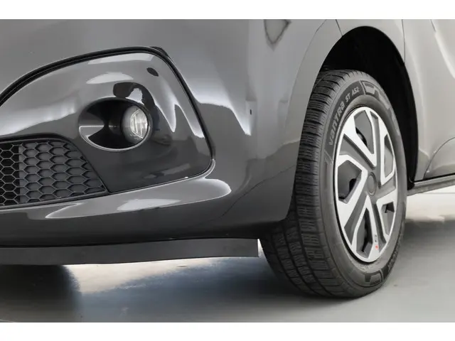 Renault Trafic 2.0 dCi 120pk L2H1 Business 2021 Diesel 25