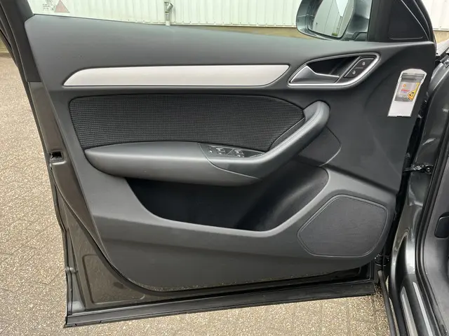 Audi Q3 1.4 TFSI CoD Sport Advance Sport 2018 Benzine 12