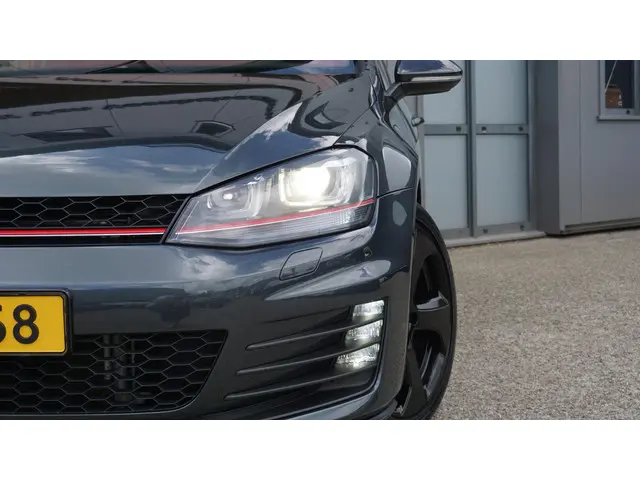 Volkswagen Golf 2.0 TSI 230pk GTI 2014 Benzine 48