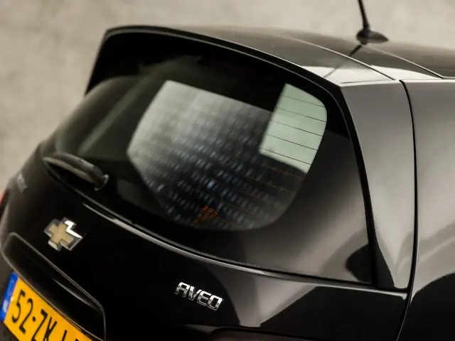 Chevrolet Aveo 1.2 LT Sport 2013 Benzine 25