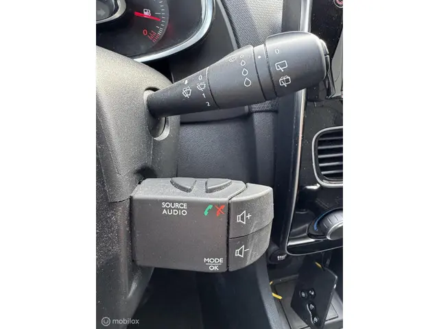 Renault Clio Estate 0.9 TCe Intens 2018 Benzine 23