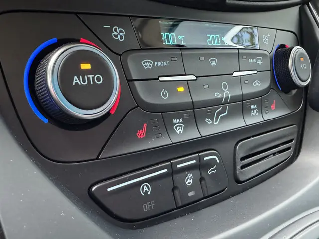 Ford Kuga 1.5 TDCi 120 PK Automaat Titanium 2017 Diesel 14