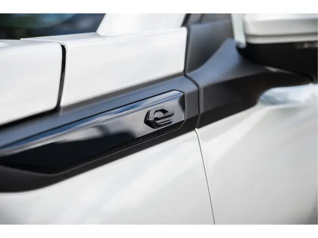 Peugeot e-2008 EV Allure Pack 50 kWh 2021 Elektrisch 13